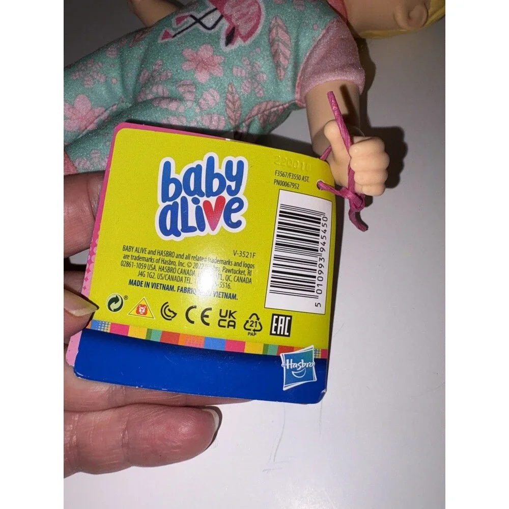 Baby Alive Sweet 'N Snugglier Baby Doll Blonde Hair Blue Eyes Flamingo Pajamas